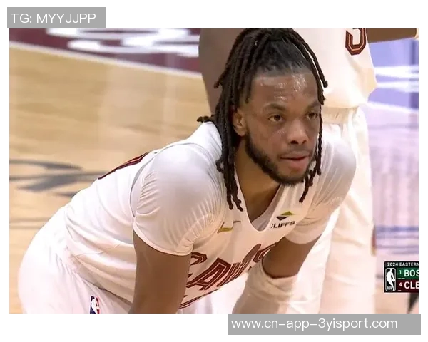 加兰表现出色三分命中率高效贡献15分5板6助球队战绩提升至正负值18最低